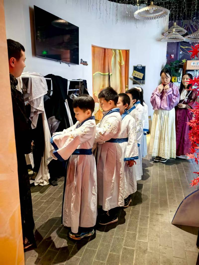 新宾满族自治县灯光秀活动策划